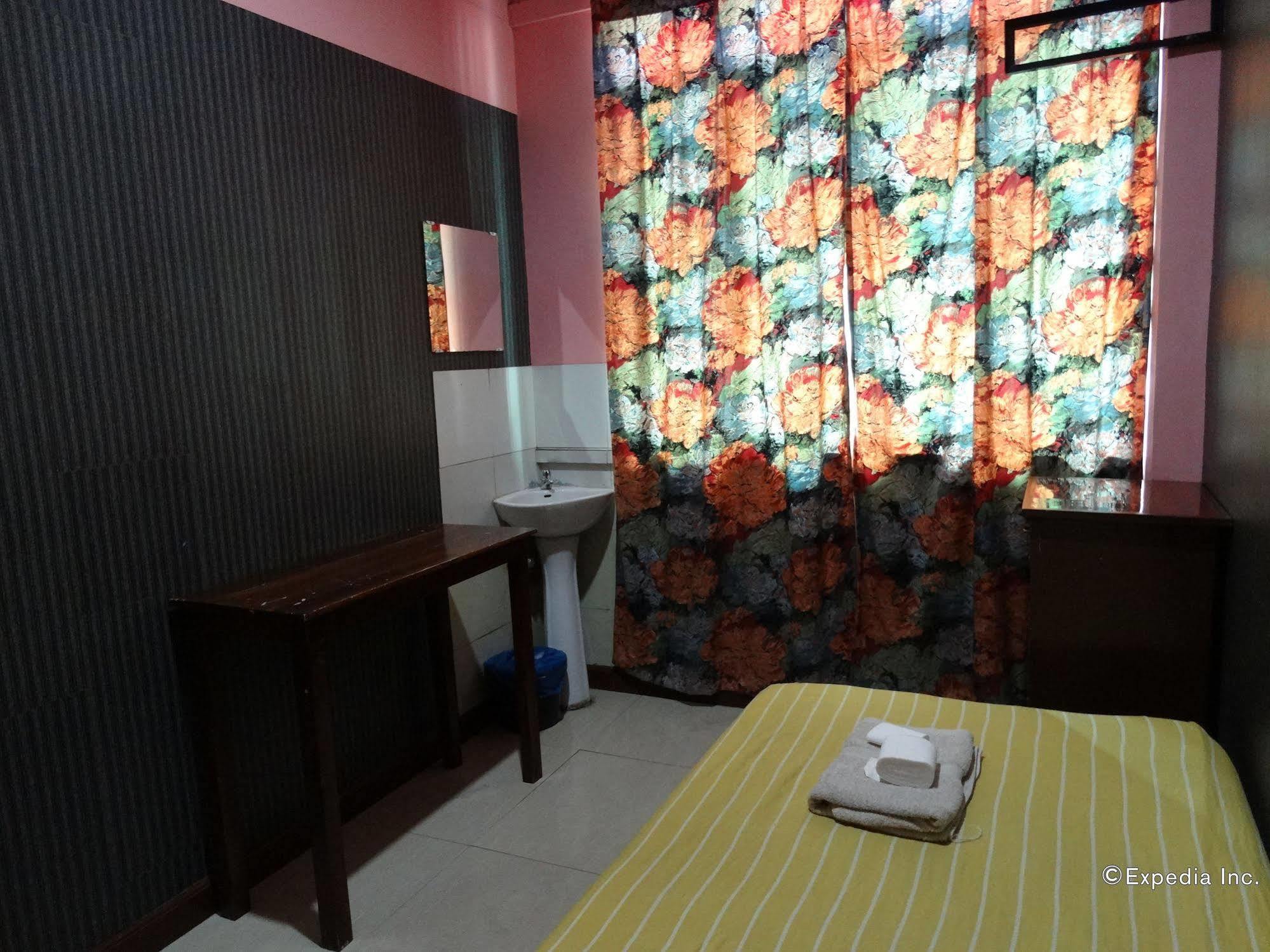 Daylight Inn Davao City Extérieur photo