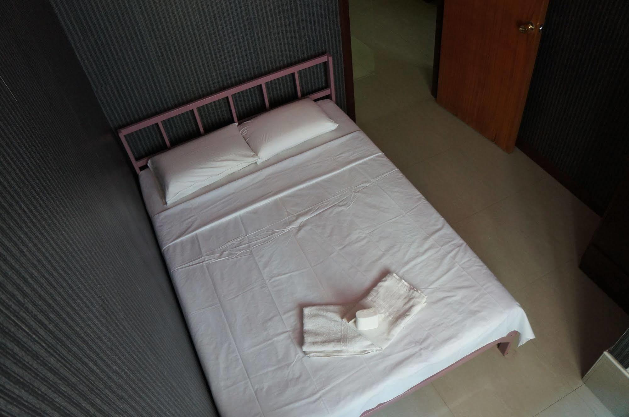 Daylight Inn Davao City Extérieur photo