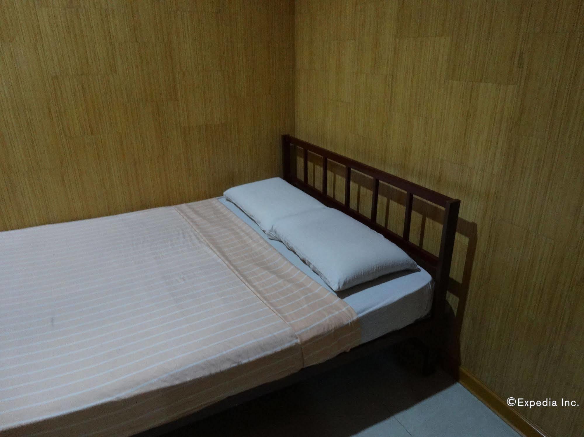Daylight Inn Davao City Extérieur photo