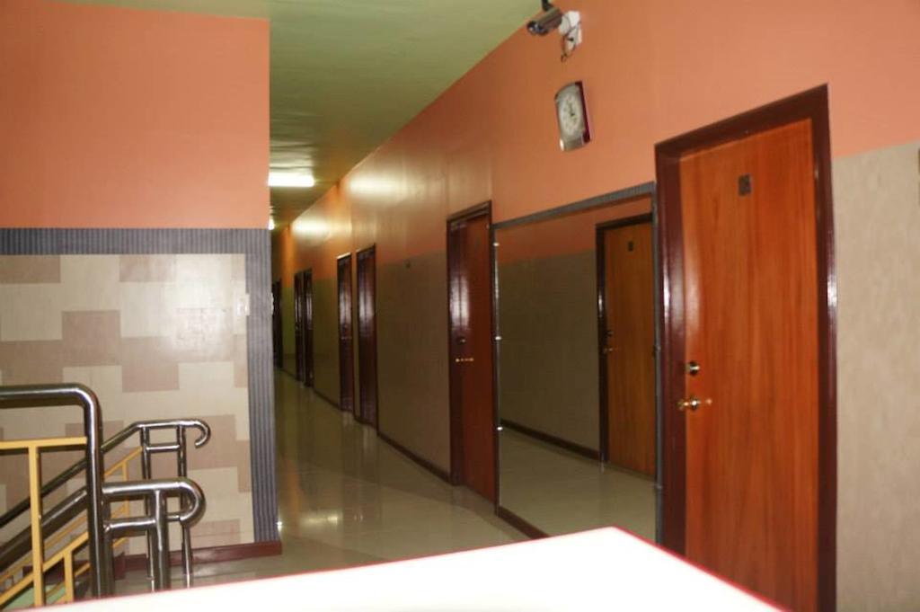 Daylight Inn Davao City Extérieur photo