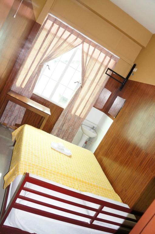 Daylight Inn Davao City Extérieur photo