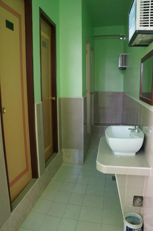 Daylight Inn Davao City Extérieur photo